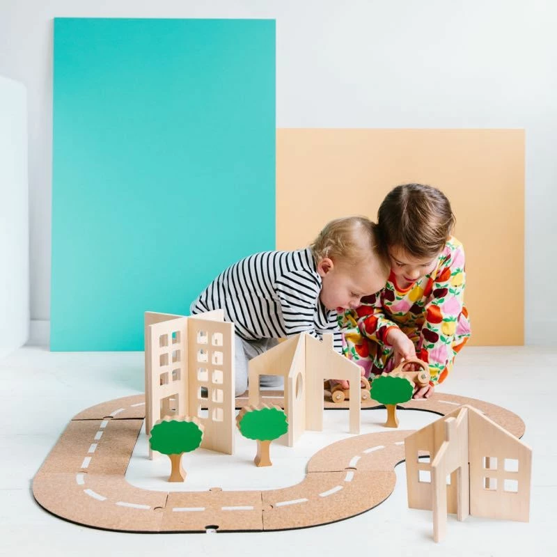 The Freckled Frog - Getting About Town 5 The Freckled Frog - Getting About Town - Image 3