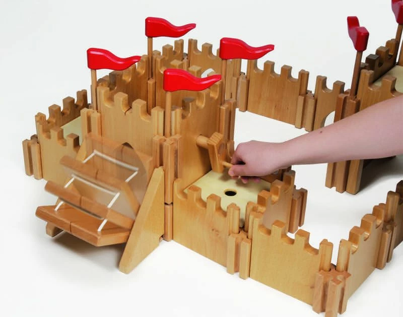 Holztiger - Knights Castle 4 Holztiger - Knights Castle - Image 2