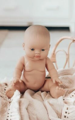 Paola Reina Gordis - Asian Girl No Hair 34cm - Ava